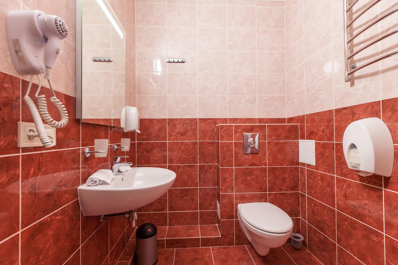 West Park Hotel Sofiivska Borshchahivka Экстерьер фото