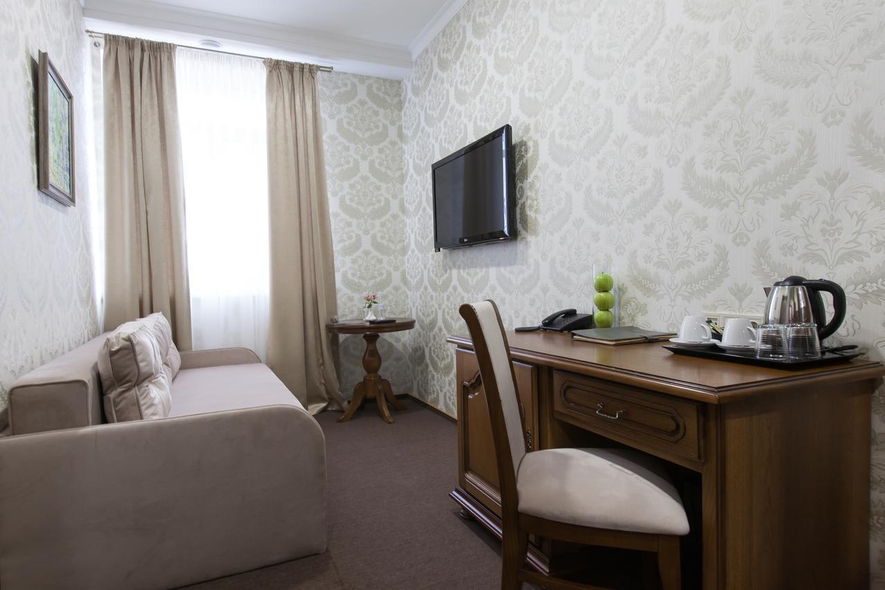West Park Hotel Sofiivska Borshchahivka Экстерьер фото