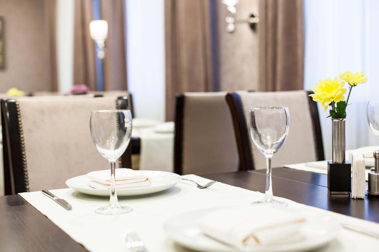 West Park Hotel Sofiivska Borshchahivka Экстерьер фото