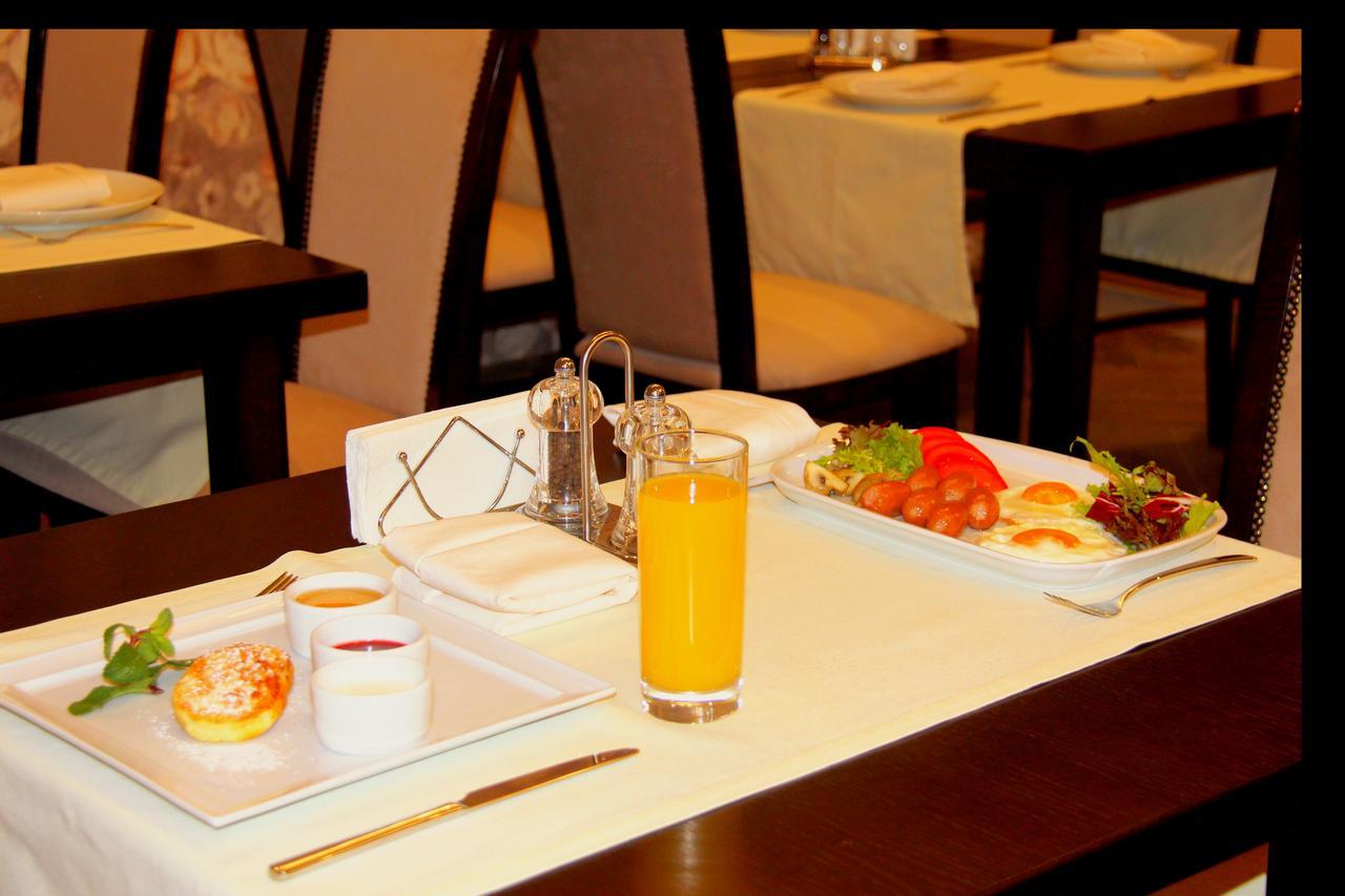 West Park Hotel Sofiivska Borshchahivka Экстерьер фото